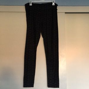 Lularoe TAll and Curvy leggings! Unicorn!